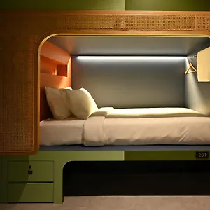 dream-chaser-boutique-capsule-hotel-singapore.singapore-best-hotels.net/